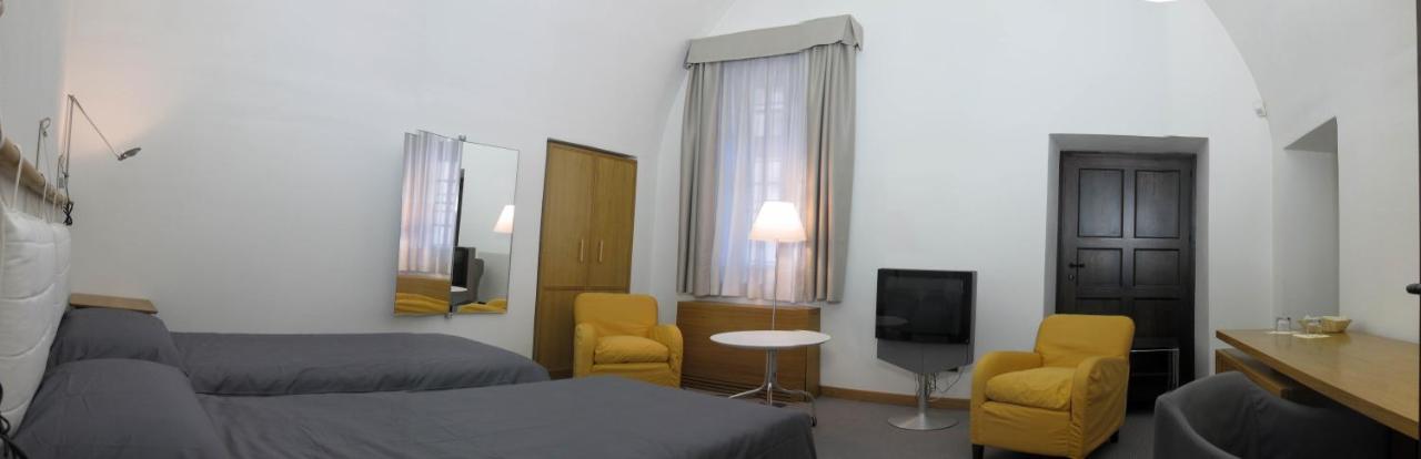 Hotel Cavour Et Des Officiers Bard Buitenkant foto